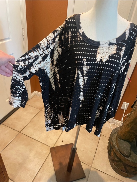 Hard Tail Forever Tops - Hard Tail Tie-Dye Black & Cream Stretch  Scoop Neck Tunic